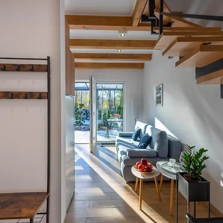 Urocze Ubocze Luksusowe ヴィラ ウストロン