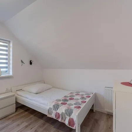 Urocze Ubocze Luksusowe ウストロン