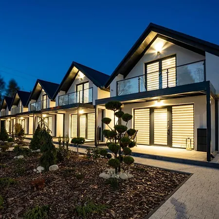 Urocze Ubocze Luksusowe ヴィラ ウストロン