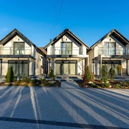 Urocze Ubocze Luksusowe ヴィラ