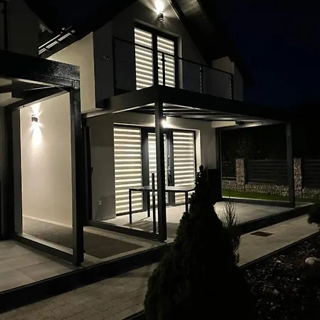 ヴィラ Urocze Ubocze Luksusowe *