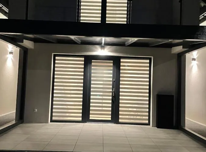 Willa Urocze Ubocze Luksusowe *