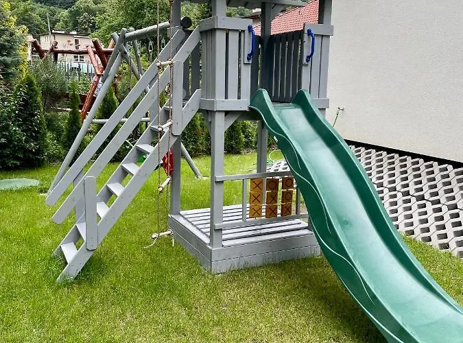 וילה Urocze Ubocze Luksusowe